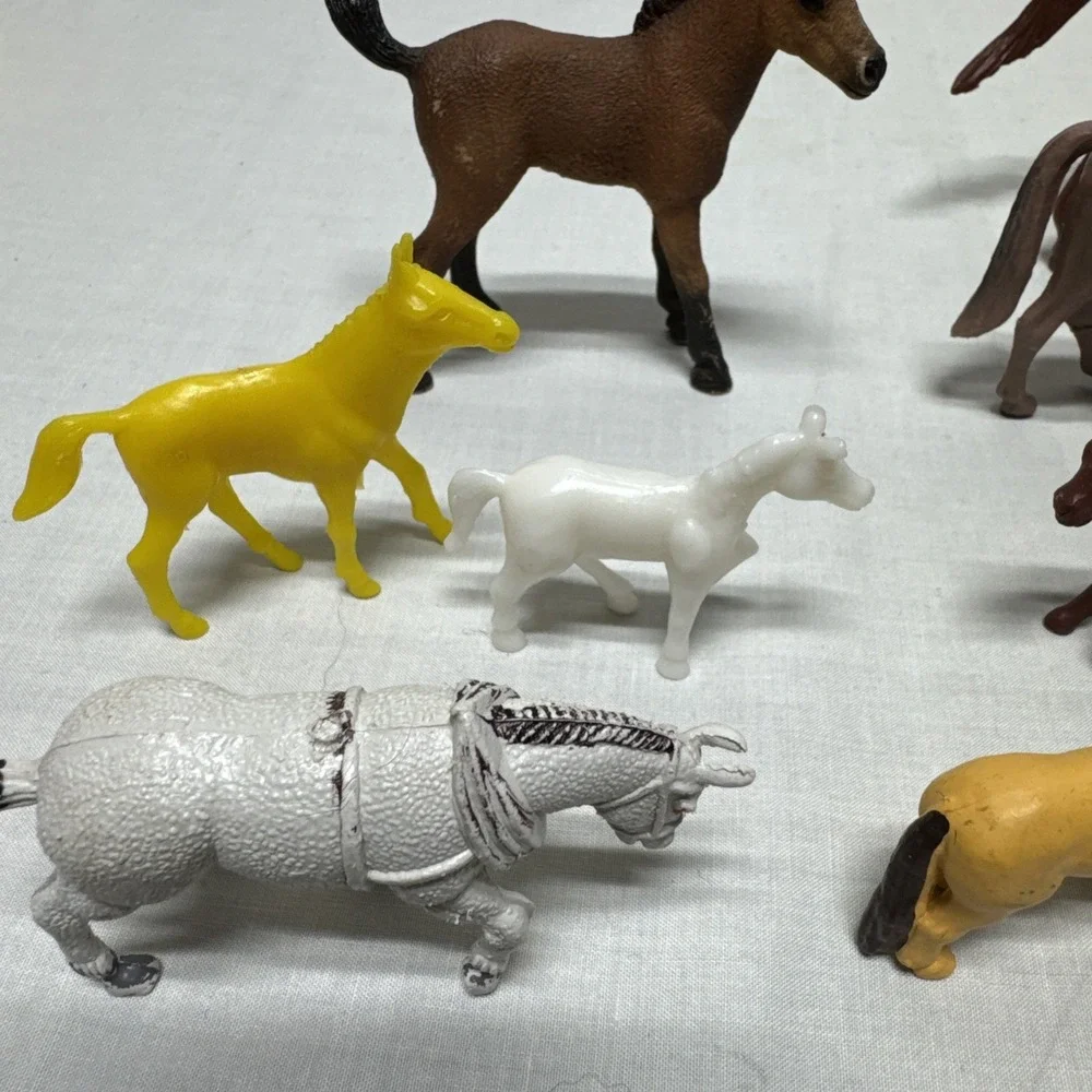 Vintage Miniature Horse Lot of 12 Toy Figures Plastic Resin Schleich Safari